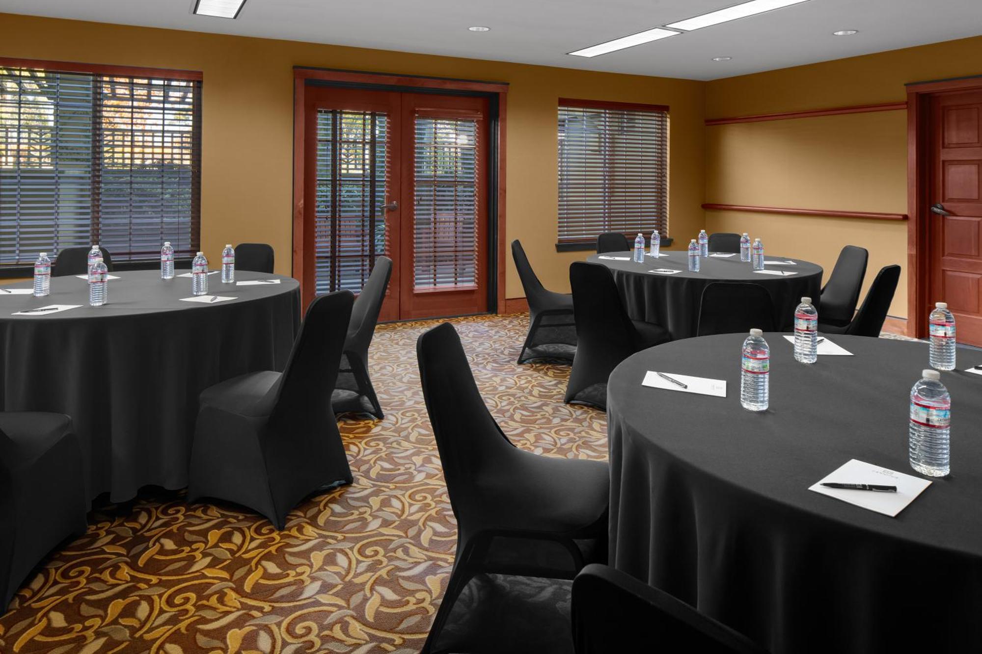 Larkspur Landing Extended Stay Suites Renton Ngoại thất bức ảnh